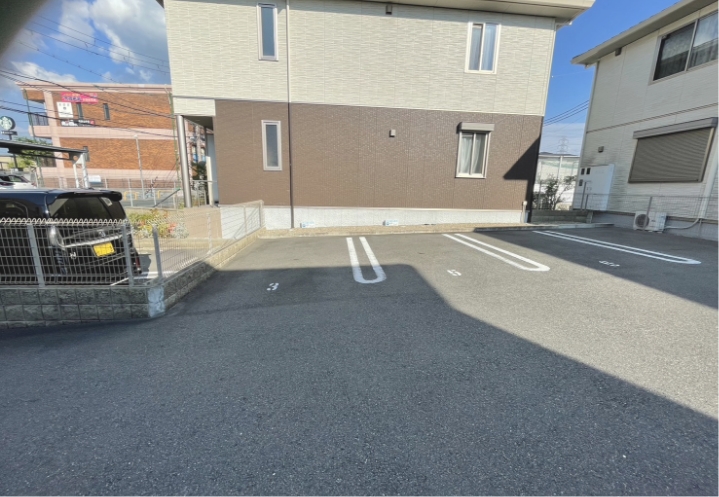 吉田歯科医院駐車場